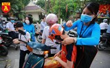 Học sinh Hà Nội háo hức đi học sau những ngày nghỉ dài