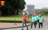 Thăm khu di tích nhà sàn Bác Hồ ở Hà Nội