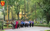 Thăm khu di tích nhà sàn Bác Hồ ở Hà Nội