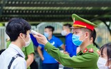 Hình ảnh đẹp của Công an Thủ đô trong kỳ thi THPT 2020