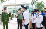 Hình ảnh đẹp của Công an Thủ đô trong kỳ thi THPT 2020
