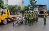 Hà Nội ra quân xử lý ôtô dừng đỗ trên vỉa hè, dưới lòng đường sai quy định