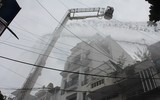 Cận cảnh diễn tập phương án chữa cháy, cứu người mắc kẹt tại số nhà 28 Hàng Hòm
