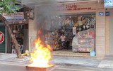Cận cảnh diễn tập phương án chữa cháy, cứu người mắc kẹt tại số nhà 28 Hàng Hòm