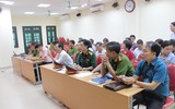 Cận cảnh diễn tập phương án chữa cháy, cứu người mắc kẹt tại số nhà 28 Hàng Hòm