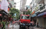 Cận cảnh diễn tập phương án chữa cháy, cứu người mắc kẹt tại số nhà 28 Hàng Hòm