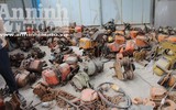 Cận cảnh chợ đồ cũ ở dưới chân cầu Thăng Long