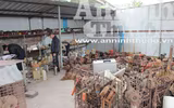Cận cảnh chợ đồ cũ ở dưới chân cầu Thăng Long