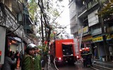 Hà Nội: Cháy lớn cửa hàng phụ tùng ô tô trên phố Lạc Nghiệp