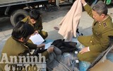 Cận cảnh hàng nghìn sản phẩm thời trang dán mác Zara không rõ nguồn gốc