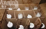 Cận cảnh hơn 4 tấn hương liệu, phụ gia pha chế trà sữa không rõ nguồn gốc