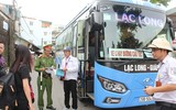 [Ảnh] Lực lượng Công an tăng cường tại khu vực bến xe phục vụ nghỉ 2-9