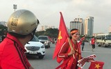 Mỹ Đình nhuộm đỏ màu cờ trước giờ bóng lăn