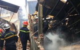 [Ảnh] Hiện trường vụ cháy 7 xưởng sản xuất gỗ ở Thạch Thất