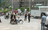 [Ảnh] Nhóm đối tượng đã hành hung người đàn ông đi ôtô dẫn đến tử vong