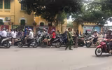 An ninh thắt chặt trong buổi sáng đầu tiên diễn ra kỳ thi THPT Quốc gia