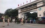 [Ảnh] Lực lượng Công an chốt chặn, kiểm soát chặt chẽ Bệnh viện Bạch Mai phòng dịch Covid-19