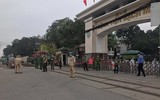 [Ảnh] Lực lượng Công an chốt chặn, kiểm soát chặt chẽ Bệnh viện Bạch Mai phòng dịch Covid-19