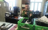 [Ảnh] Cận cảnh số lượng lớn linh kiện súng săn, đạn rao bán trên mạng xã hội bị thu giữ