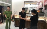 [Ảnh] Toàn cảnh vụ cướp giật tại hiệu vàng, đâm thấu ngực người truy đuổi