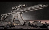 Siêu súng kết hợp giữa hai khẩu súng trường nổi tiếng nhất thế giói AK-47 của Nga và M-16 của Mỹ