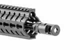 Siêu súng kết hợp giữa hai khẩu súng trường nổi tiếng nhất thế giói AK-47 của Nga và M-16 của Mỹ