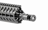 Siêu súng kết hợp giữa hai khẩu súng trường nổi tiếng nhất thế giói AK-47 của Nga và M-16 của Mỹ