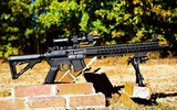 Siêu súng kết hợp giữa hai khẩu súng trường nổi tiếng nhất thế giói AK-47 của Nga và M-16 của Mỹ