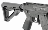 Siêu súng kết hợp giữa hai khẩu súng trường nổi tiếng nhất thế giói AK-47 của Nga và M-16 của Mỹ