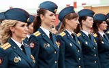 Ngắm vẻ đẹp lạnh lùng chết người của các nữ binh sĩ đến từ xứ Bạch Dương