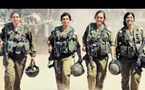 Mê mẩn với vẻ đẹp của các nữ quân nhân thiện chiến nhất thế giới