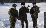 Vẻ đẹp mê hoặc lòng người của nữ binh sĩ Ukraine