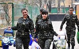 Vẻ đẹp mê hoặc lòng người của nữ binh sĩ Ukraine