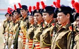 Vẻ đẹp khó cưỡng của nữ quân nhân trên thế giới khi duyệt binh (phần 1)