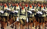 Vẻ đẹp khó cưỡng của nữ quân nhân trên thế giới khi duyệt binh (phần 2)