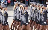 Vẻ đẹp khó cưỡng của nữ quân nhân trên thế giới khi duyệt binh (phần 1)