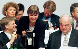 Vĩnh biệt ông Helmut Kohl - người phá đổ bức tường Berlin để tạo nên nước Đức hiện đại