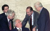 Vĩnh biệt ông Helmut Kohl - người phá đổ bức tường Berlin để tạo nên nước Đức hiện đại