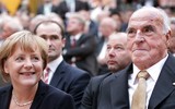Vĩnh biệt ông Helmut Kohl - người phá đổ bức tường Berlin để tạo nên nước Đức hiện đại