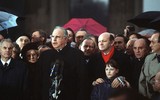 Vĩnh biệt ông Helmut Kohl - người phá đổ bức tường Berlin để tạo nên nước Đức hiện đại
