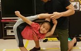 Khó tin thể hình cơ bắp 6 múi của cậu bé 7 tuổi khiến bao thanh niên ghen tị mơ ước