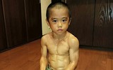 Khó tin thể hình cơ bắp 6 múi của cậu bé 7 tuổi khiến bao thanh niên ghen tị mơ ước