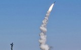 Nga dương S-400, sẵn sàng bắn hạ máy bay Mỹ trên bầu trời Syria