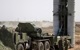 Nga dương S-400, sẵn sàng bắn hạ máy bay Mỹ trên bầu trời Syria