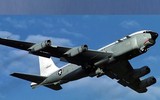 Mỹ bất ngờ xuất kích 3 siêu phi cơ đến bay vờn trên căn cứ không quân Nga tại Syria
