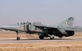 Cận cảnh tiêm kích cánh cụp cánh xòe MiG-23 của Ấn Độ vừa bị rơi cháy rụi