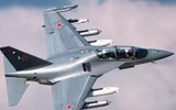Chỉ trong 1 tháng 3 chiếc gãy cánh, Yak-130 do Nga sản xuất là siêu phẩm 