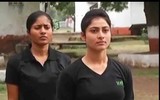 Vẻ đẹp cuốn hút say lòng người của nữ binh sĩ Pakistan