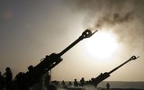 Mỹ bất ngờ đưa lựu pháo mạnh nhất hành tinh tới Syria, dội bão lửa xuống IS
