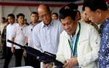 Trung Quốc bị nghi tặng súng kém chất lượng cho Philippines